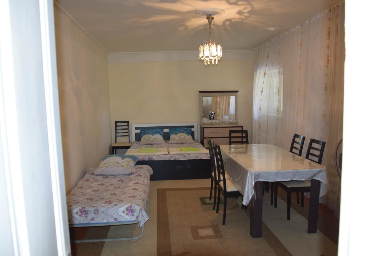Отели типа «постель и завтрак» Shaki Host House Шеки-11